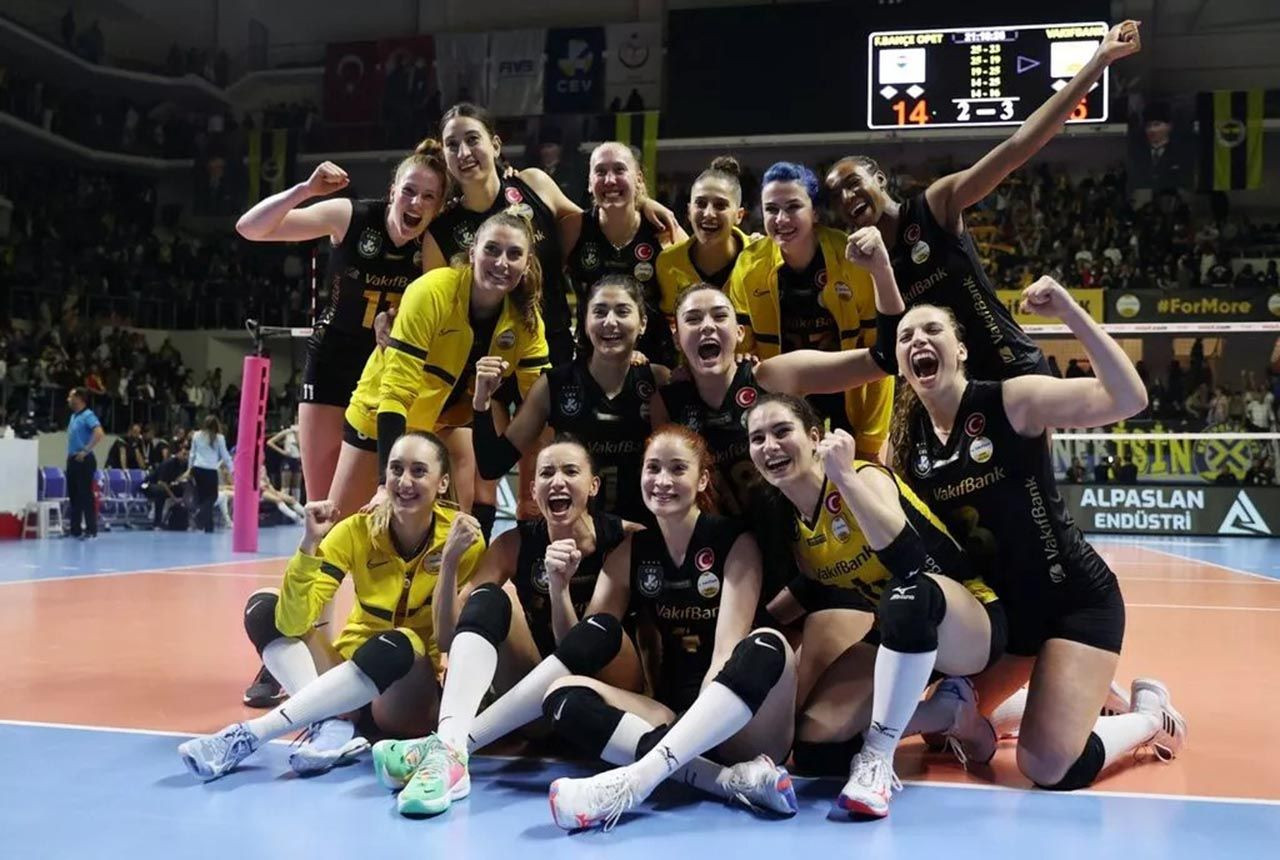 Misli.com Sultanlar Ligi'nde 2021-2022 şampiyonu VakıfBank - Resim: 2