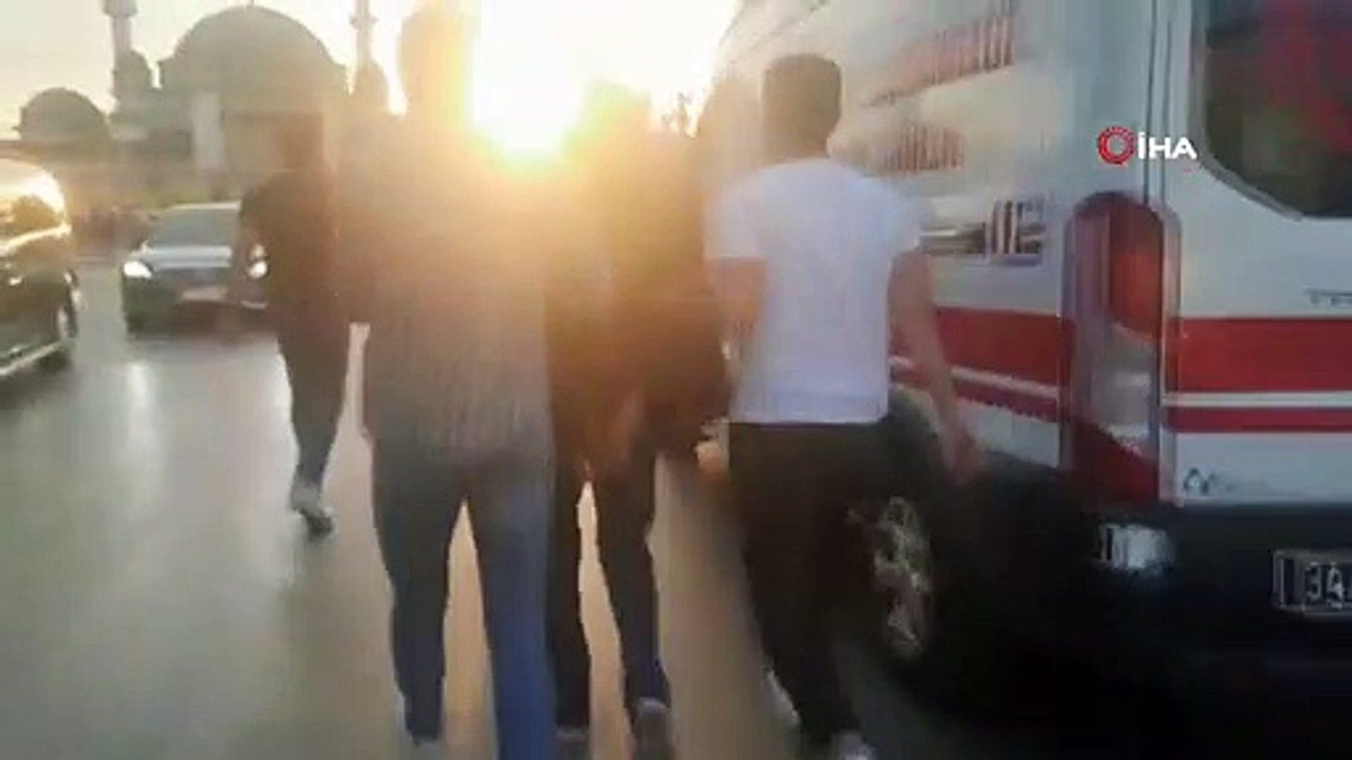 Erdoğan'ın bulunduğu AKM'nin önünde bir şüpheli silahla yakalandı