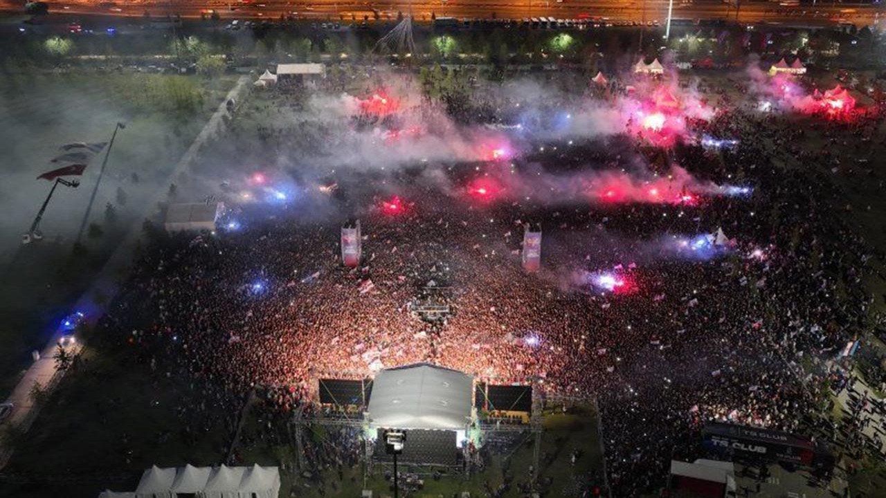 Trabzonspor'un şampiyonluk kutlaması New York Times'ta