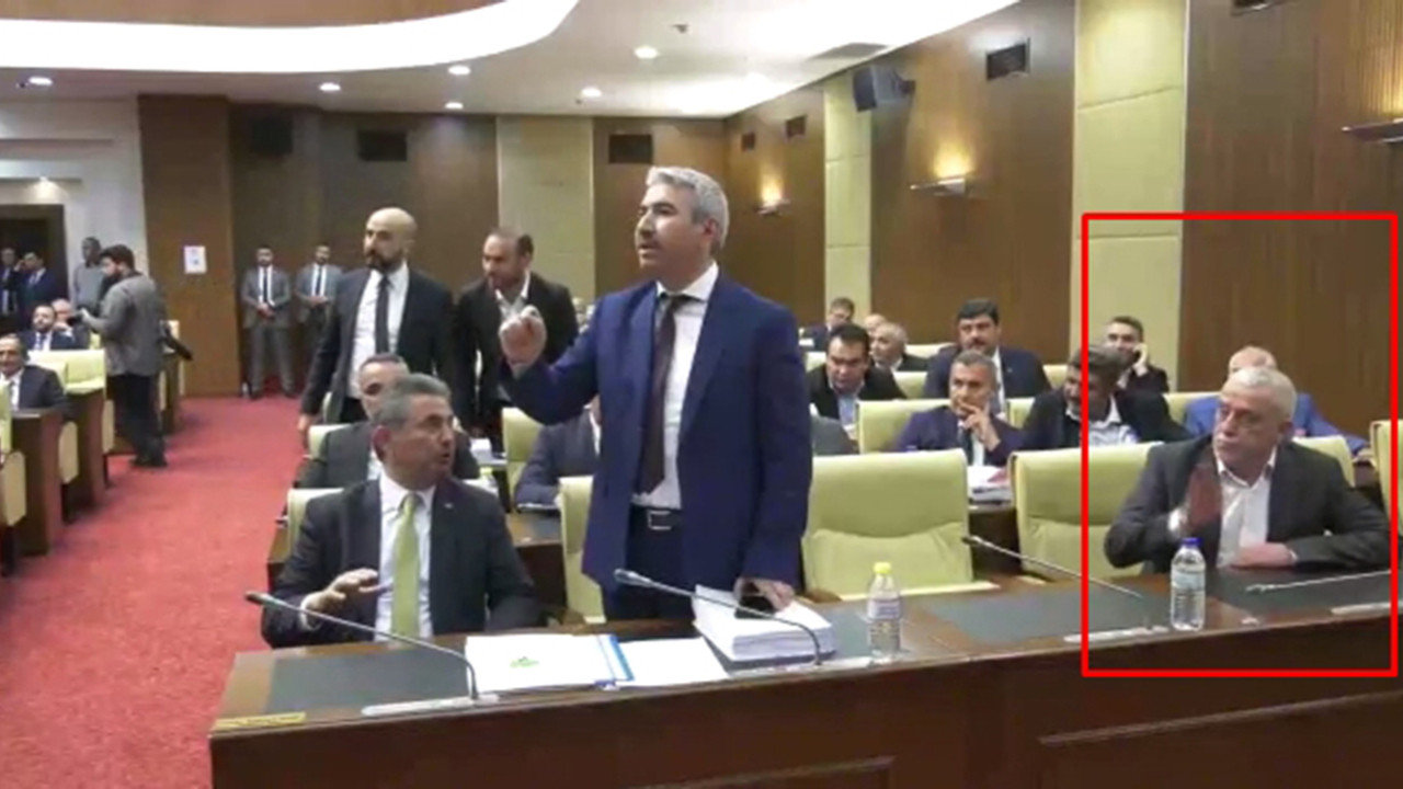 Gökçek’in eski başkan vekili Ankara Büyükşehir Belediye Meclisi’ni karıştırdı