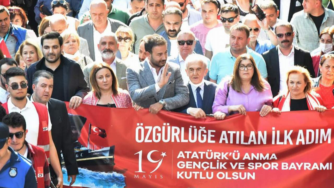 Beşiktaş’ta ‘Bağımsızlık için ilk adım yürüyüşü’ coşkusu