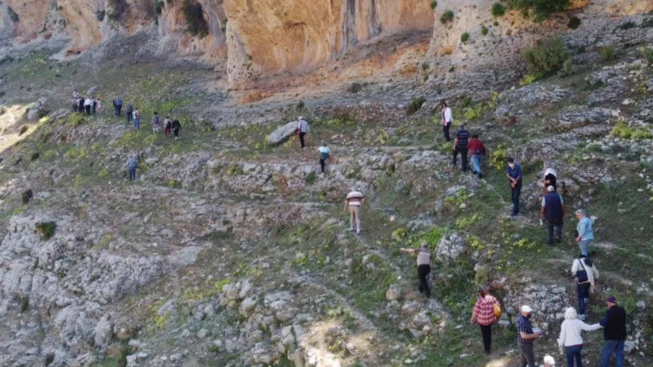 Türkiye'de inanılmaz keşif! Çoban keçilerini ararken buldu