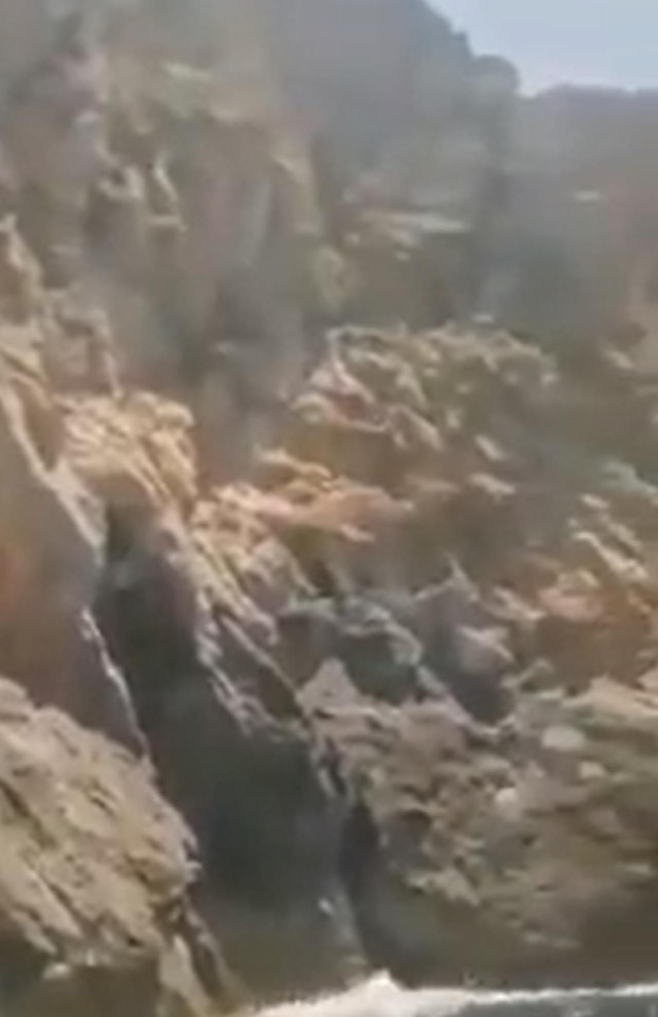 Kayalıklardan denize atlayan eski futbolcunun feci ölümü kamerada - Resim: 3