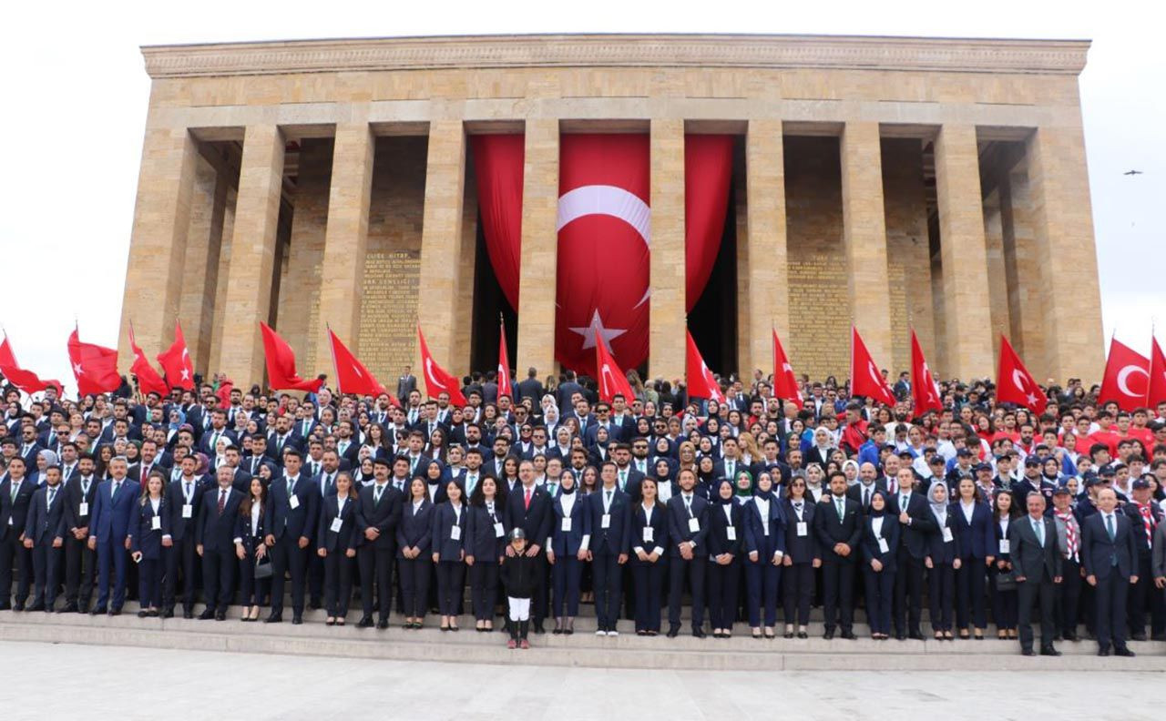 Anıtkabir'de 19 Mayıs töreni! Erdoğan yine katılmadı - Resim: 2