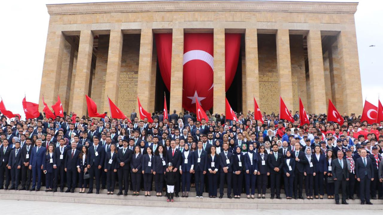 Anıtkabir'de 19 Mayıs töreni! Erdoğan yine katılmadı