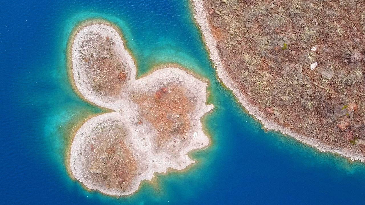 Türkiye'nin en büyük krater gölünde büyüleyen manzara