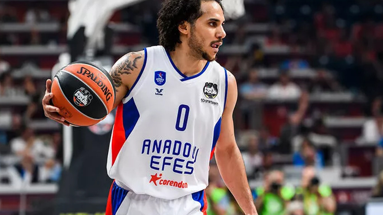 Anadolu Efes, Olympiakos'u yenerek finale yükseldi