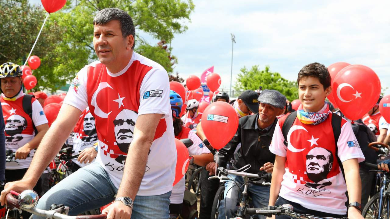 19 Mayıs coşkusu Kadıköy'de yaşandı