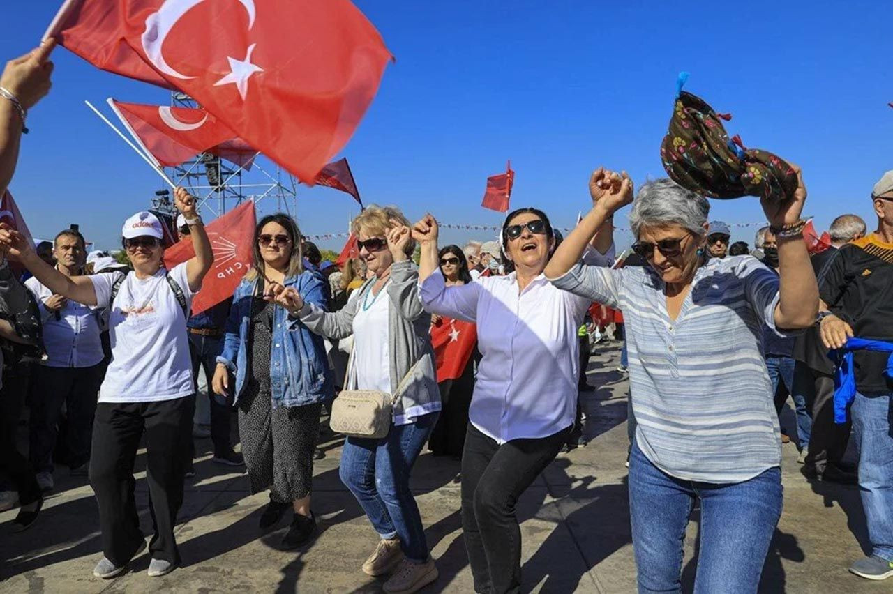 Yüz binler akın etti: Maltepe'de CHP'den ''Milletin Sesi'' mitingi - Resim: 3