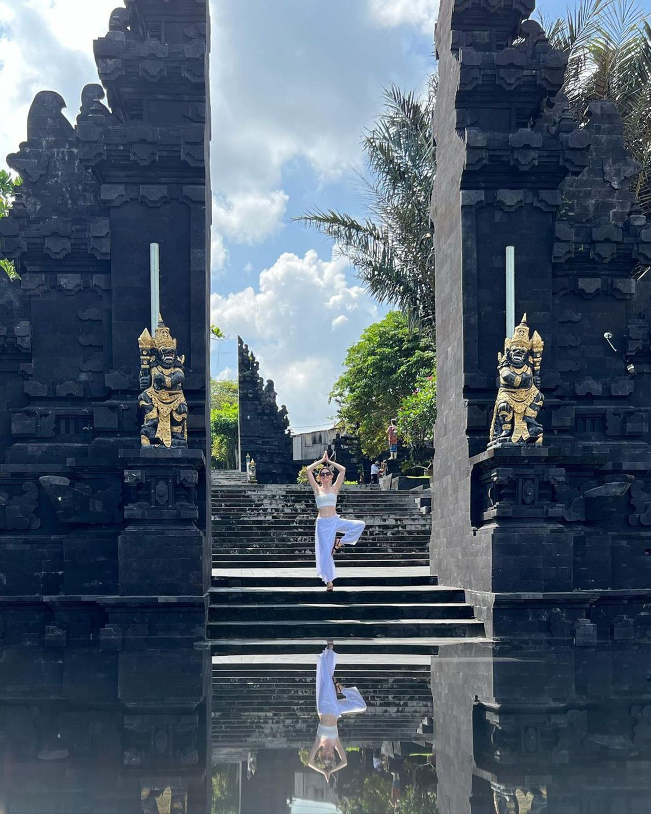 Melis Sezen'den ''namus bekçilerine'' müjde! Bali tatili paylaşımları olay oldu - Resim: 2