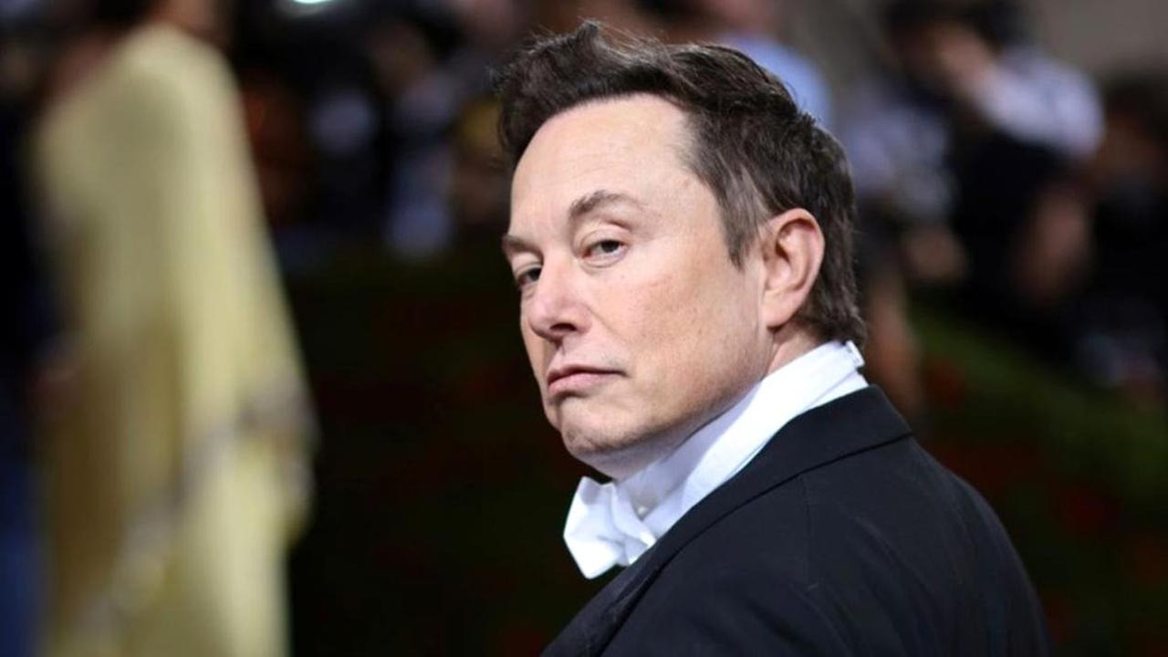 Tacizle suçlanan Elon Musk'a büyük şok! Serveti eriyor