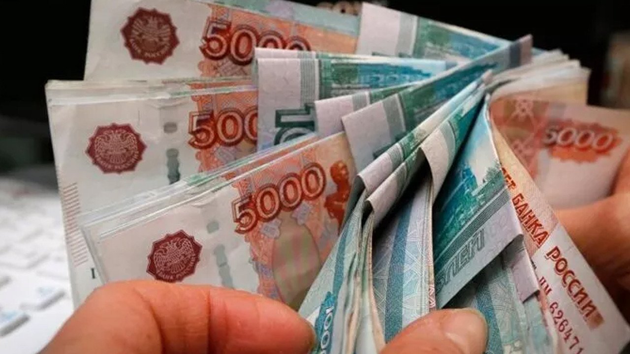 Savaşa rağmen Rus Rublesi Euro karşısında 7 yılın zirvesinde
