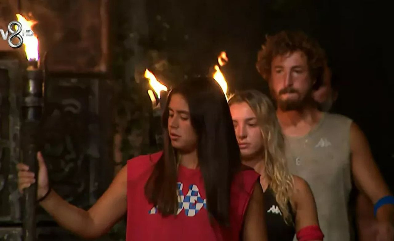 Survivor All Star'a sürpriz veda... İddialı yarışmacı adaya veda etti - Resim: 2