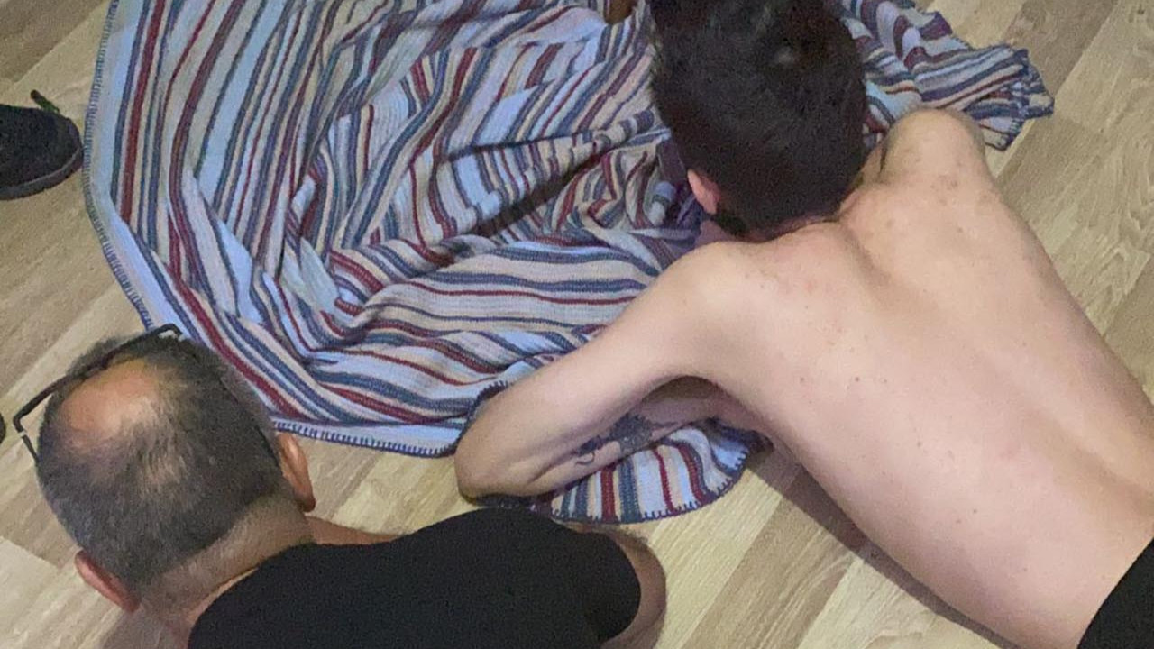 Karşısında polisleri görünce böyle isyan etti: ''Cezaevine girse de kurtulsak''