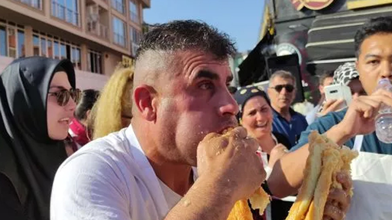 Burası Türkiye... 3 bin liralık ödül için metrelerce börek yediler
