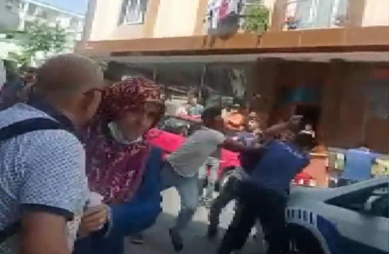 Sokak düğününde ortalık savaş alanına döndü! Polise yumruk attılar - Resim: 3