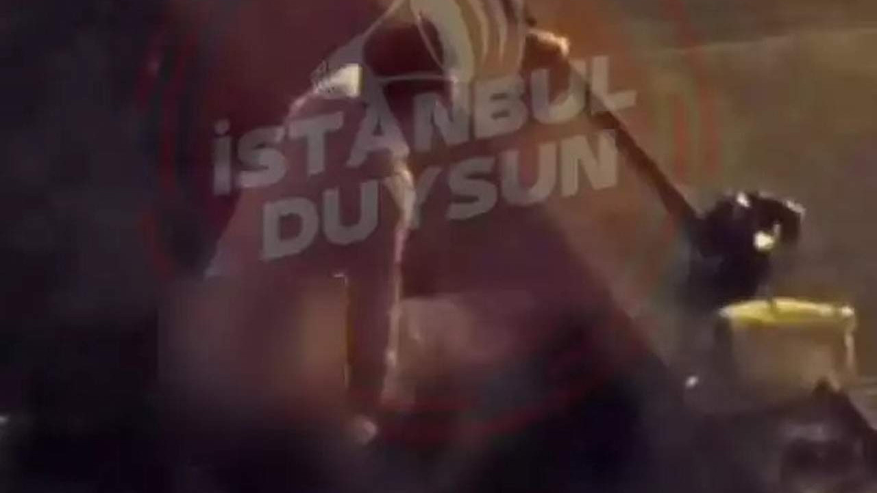 İstanbul'da yine ulu orta cinsel ilişki rezaleti! Bu sefer yer metro!