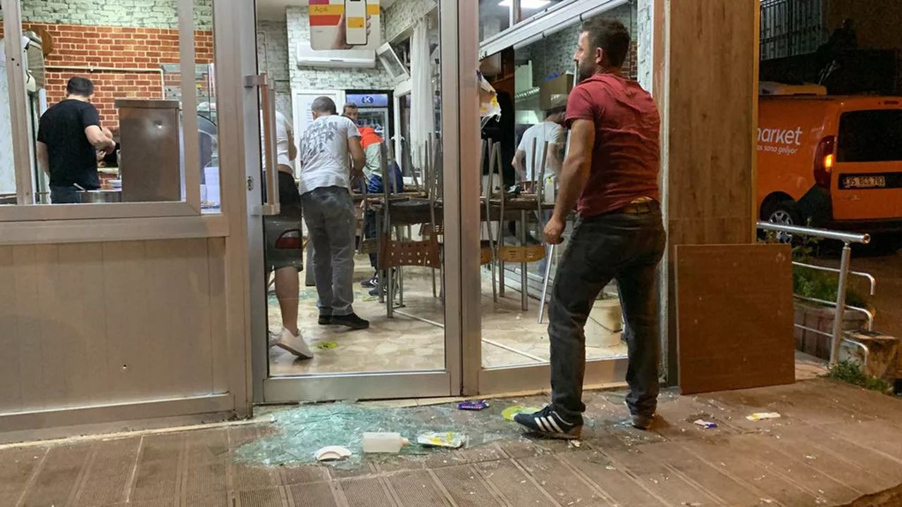 İstanbul'da dehşet! Küfür tartışması kanlı bitti; restoranı taradı - Resim: 2