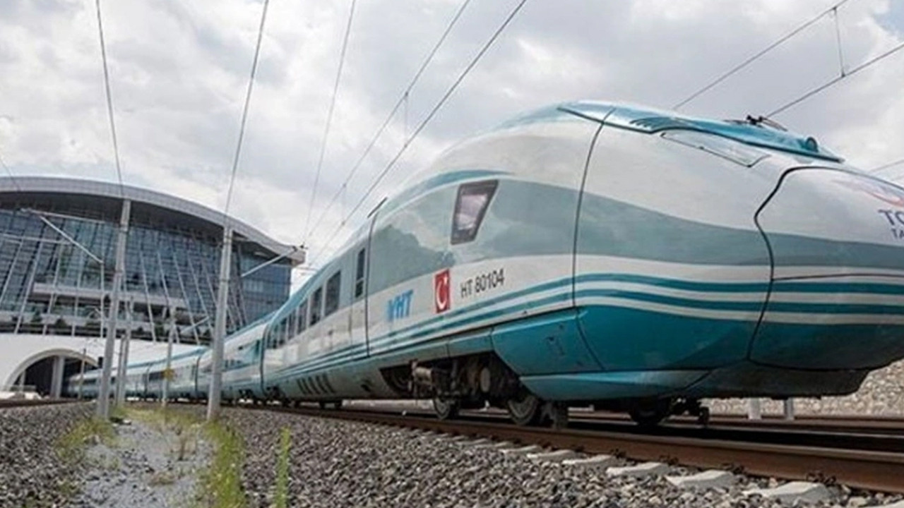 Vali Yerlikaya açıkladı: Hızlı trenle 1 milyon 117 bin 317 yolcu geldi