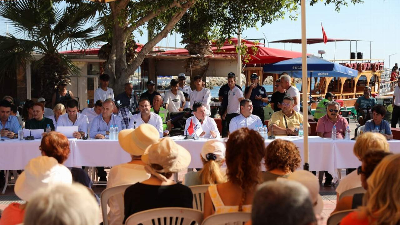 Bodrum Belediyesi Başkanı Aras Turgutreis'te Halkla Buluştu