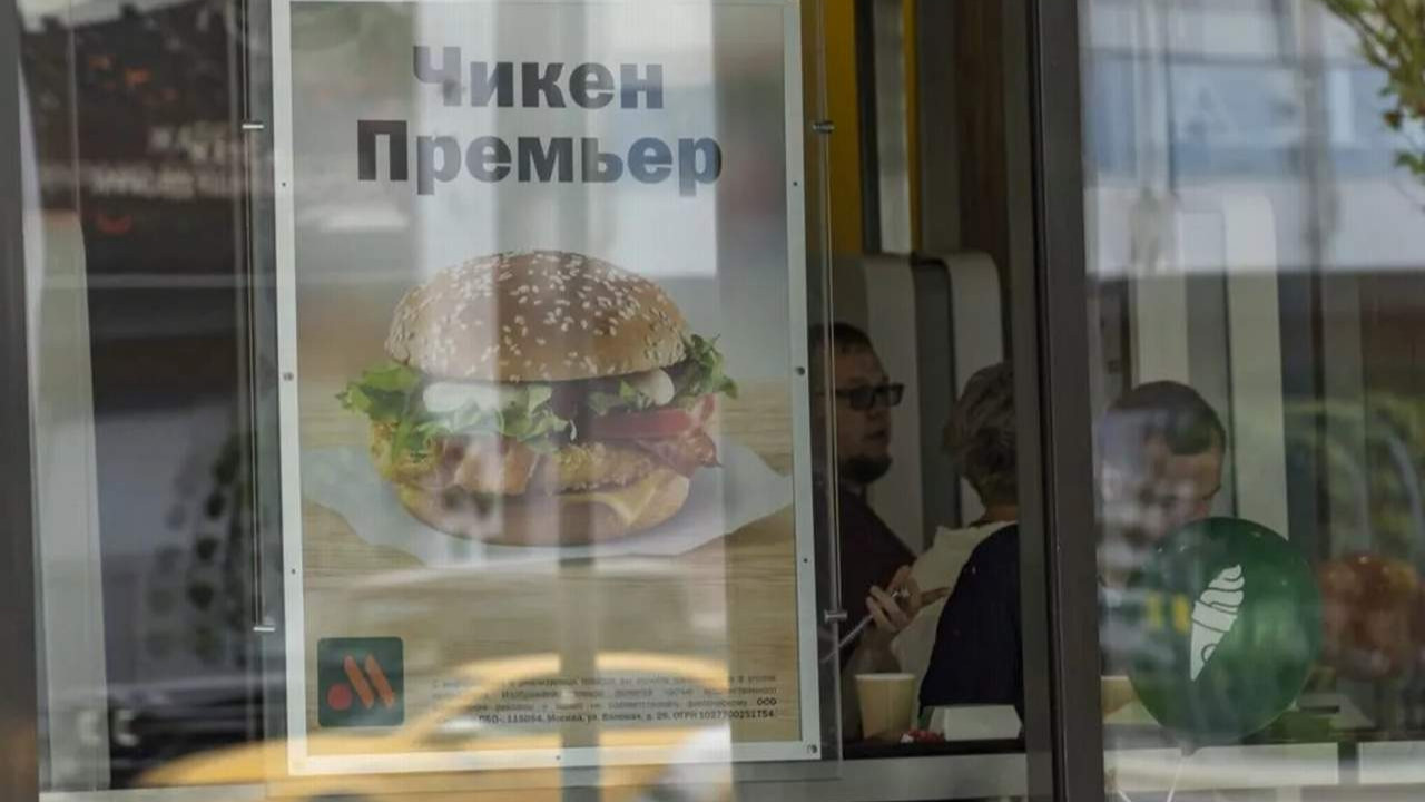 McDonald’s Rusya'da yeni adıyla kapılarını açtı