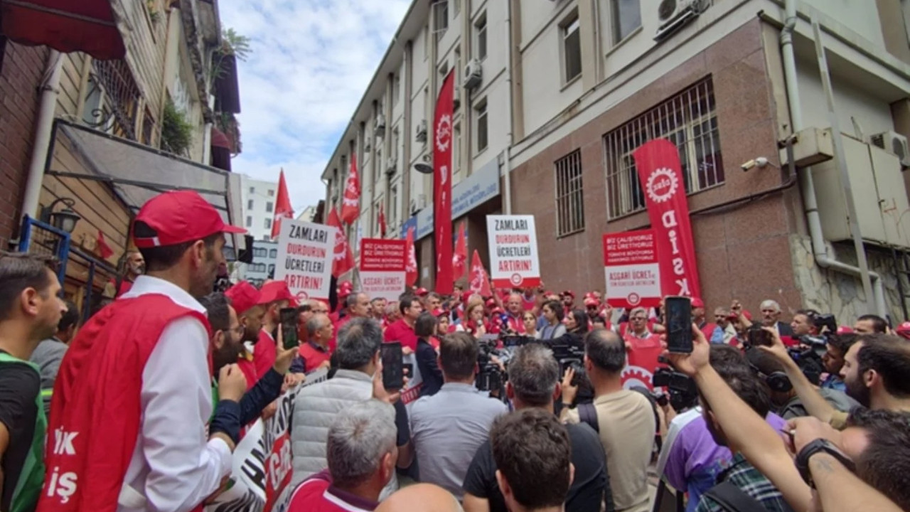 İstanbul'da işçiler sokağa indi! Asgari ücret eylemi