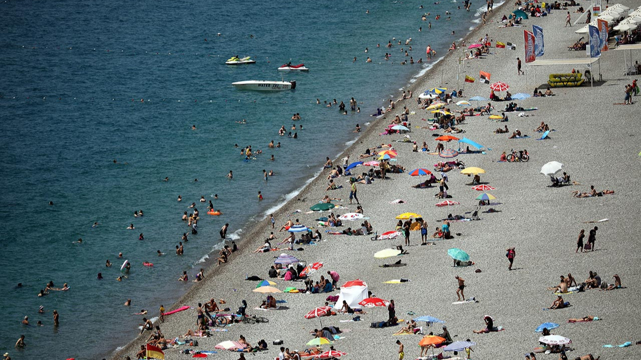 Korkutan koronavirüs uyarısı: Plajda bile sizi bulabilir