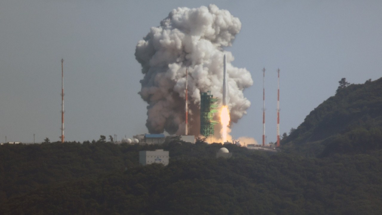 Güney Kore'nin ''Nuri'' roketi fırlatıldı
