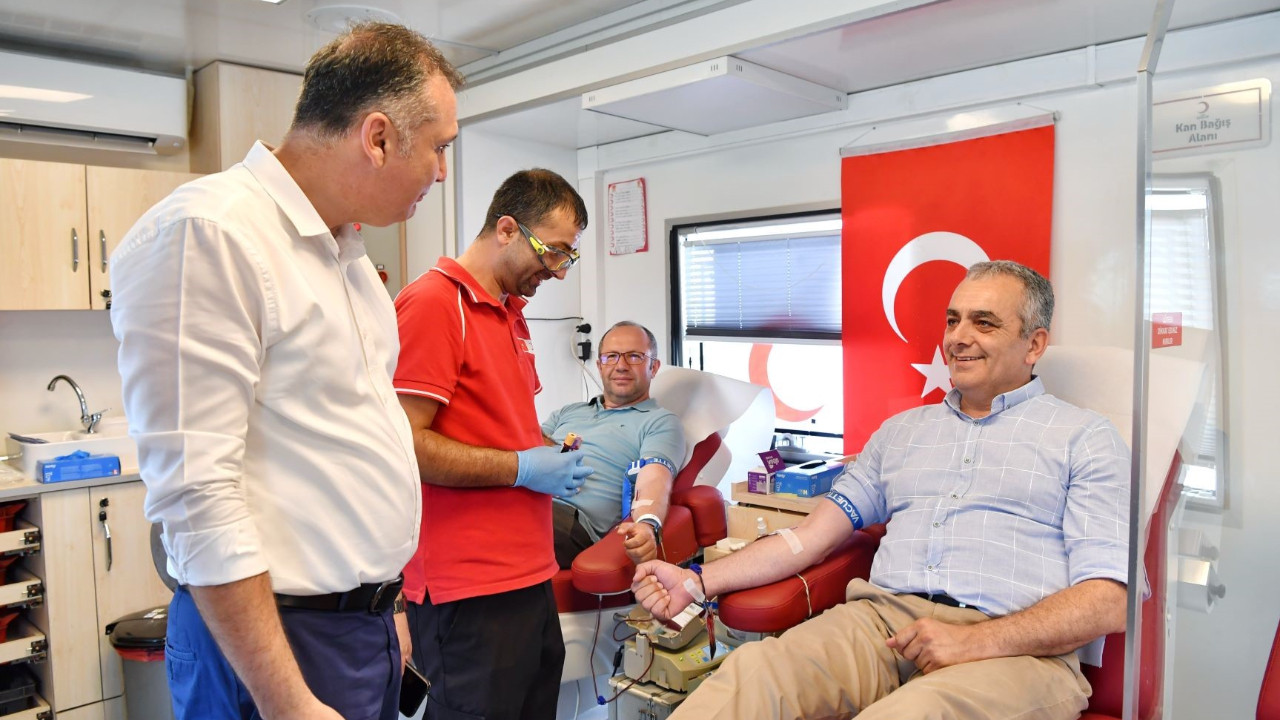 Konyaaltı Belediyesi Başkanı Esen’den kan bağışına destek