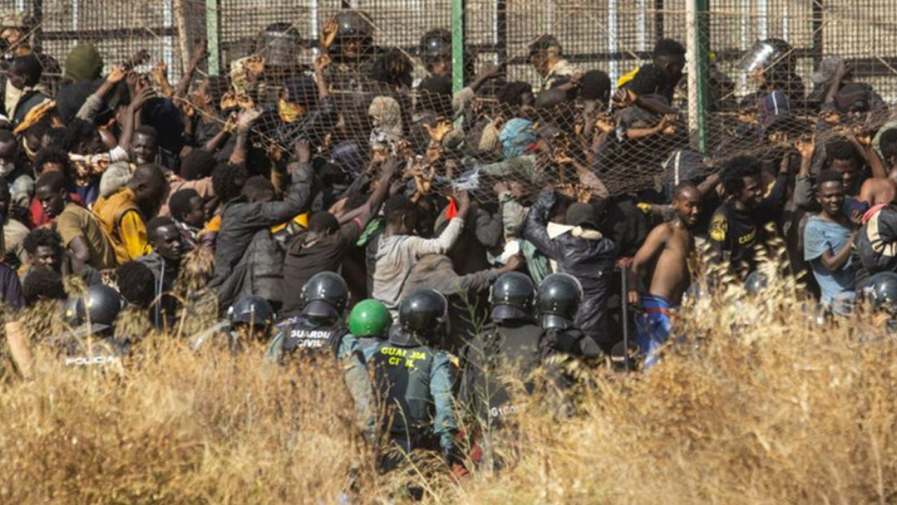 İspanyol polisi sınırda katliam yaptı! Başbakan'ın açıklaması dünyayı ayağa kaldırdı