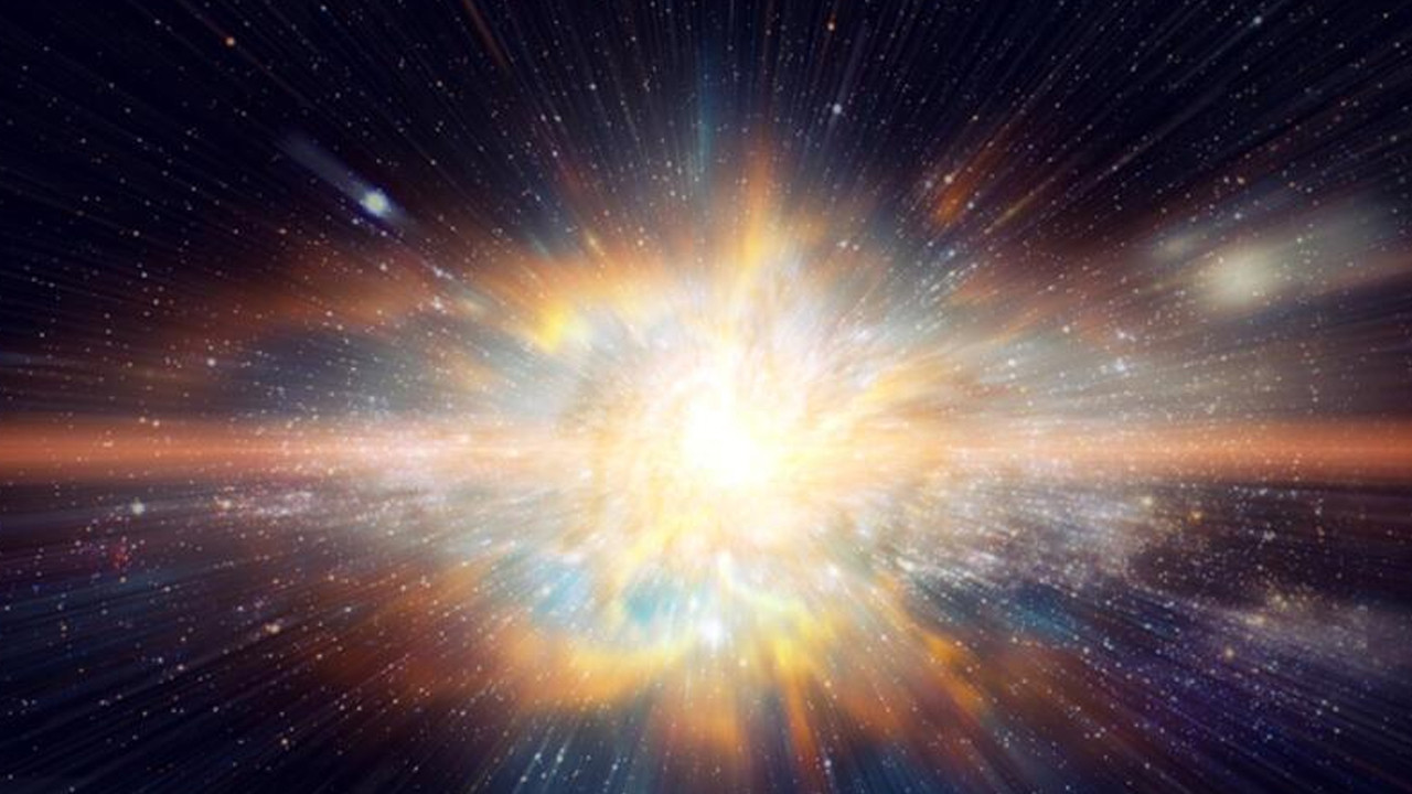 Devasa boyutta: Uzay-zamanı büken ve ışığı kıran galaksi kümesi keşfedildi