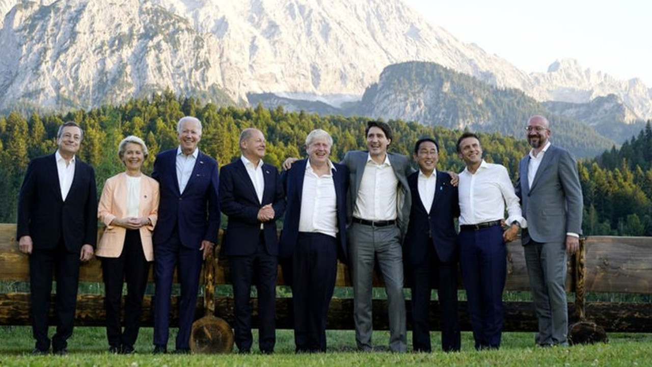 G7 liderleri Putin'le alay etti