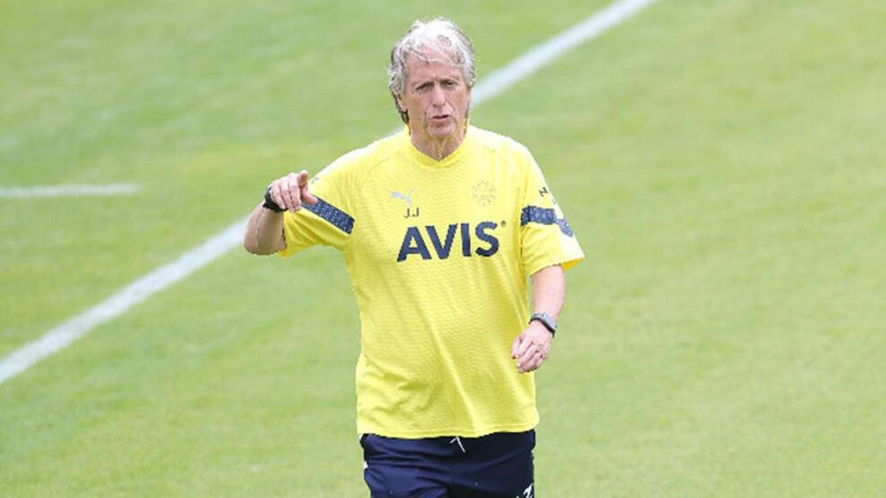 Fenerbahçe'den büyük transfer harekatı! İşte Jesus'un olmazsa olmazlar listesi - Resim: 1