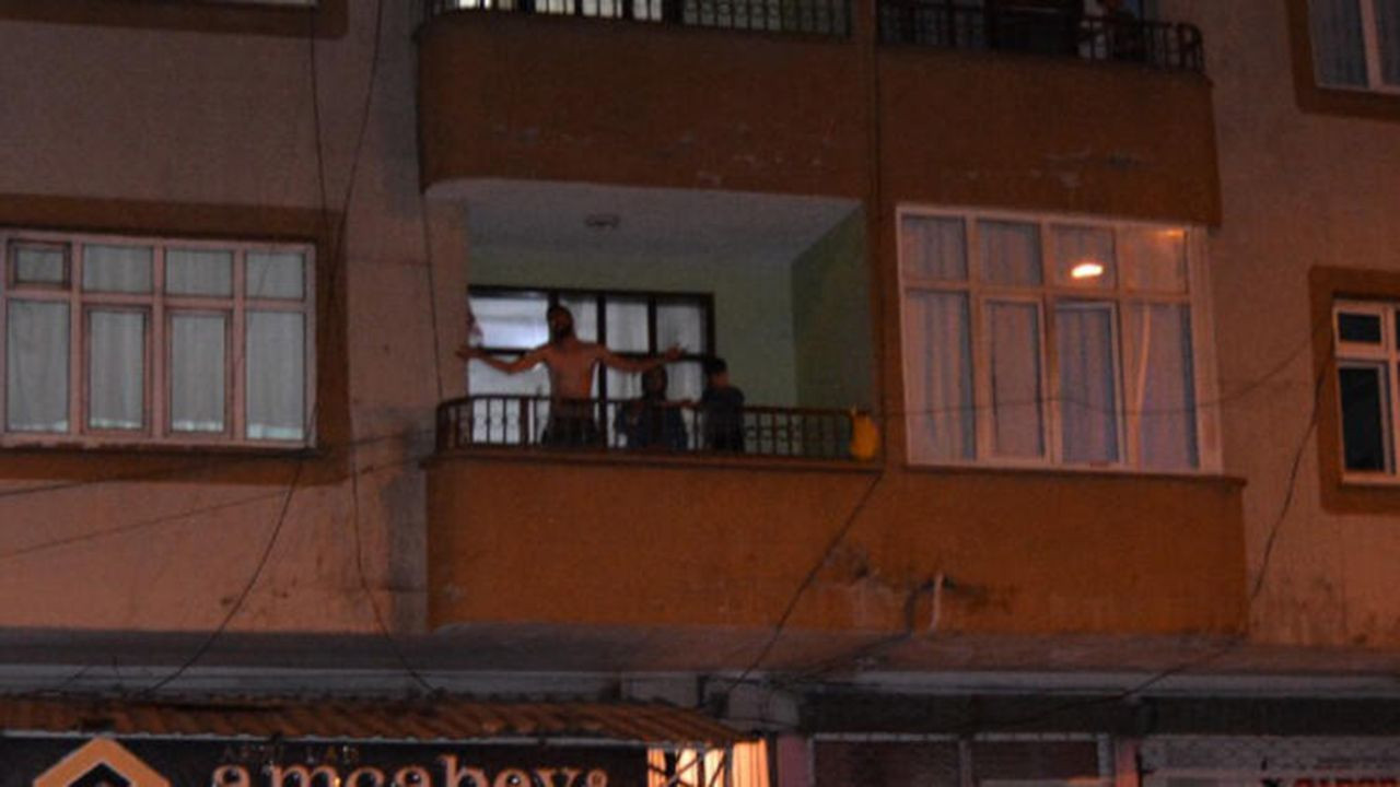 Gece yarısı yabancı uyruklu dehşeti! Bir elinde pompalı, diğer elinde bıçak... - Resim: 2