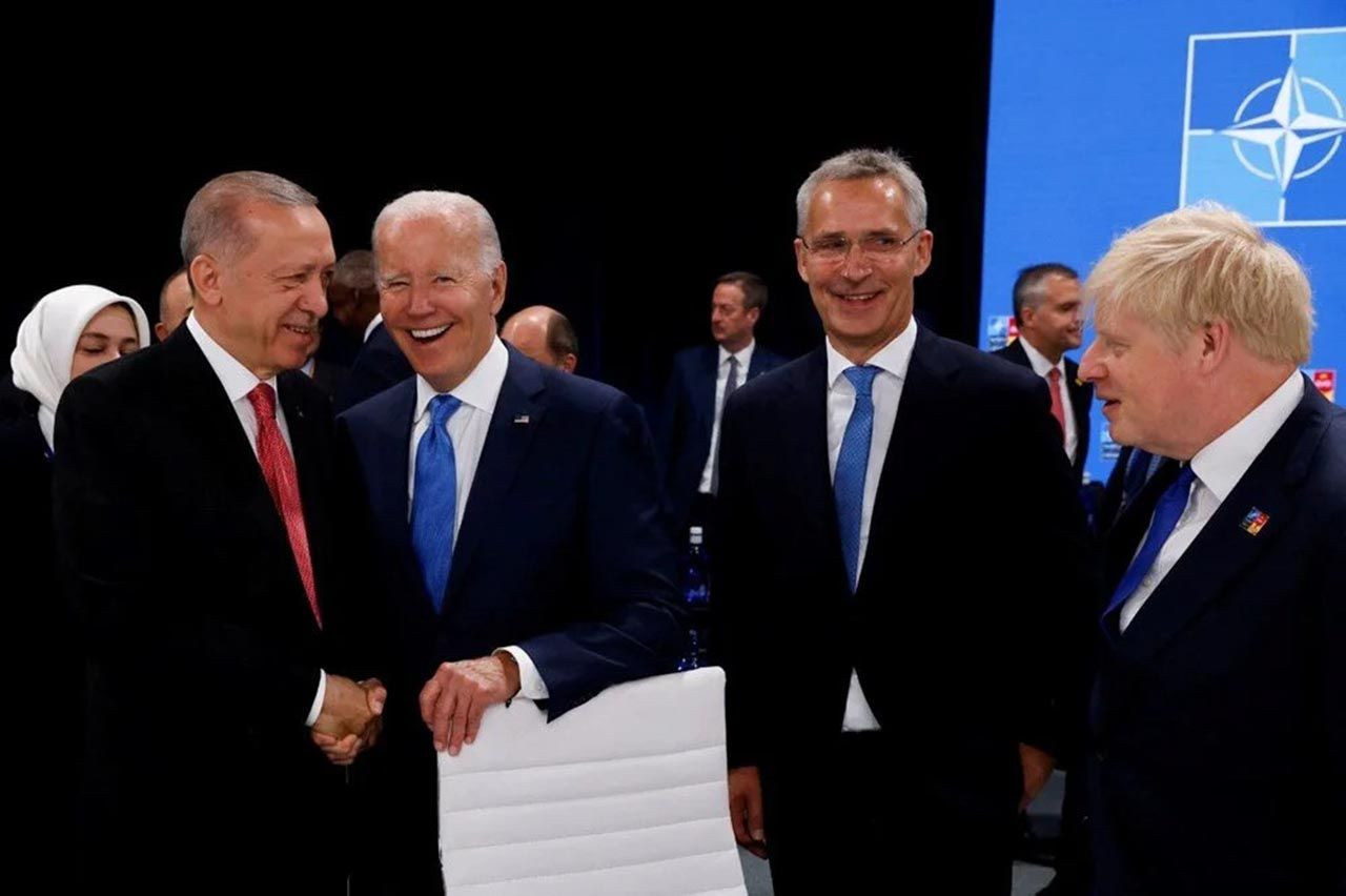 NATO Zirvesi'ne damga vuran kareler: Erdoğan ve Biden sohbet etti - Resim: 4