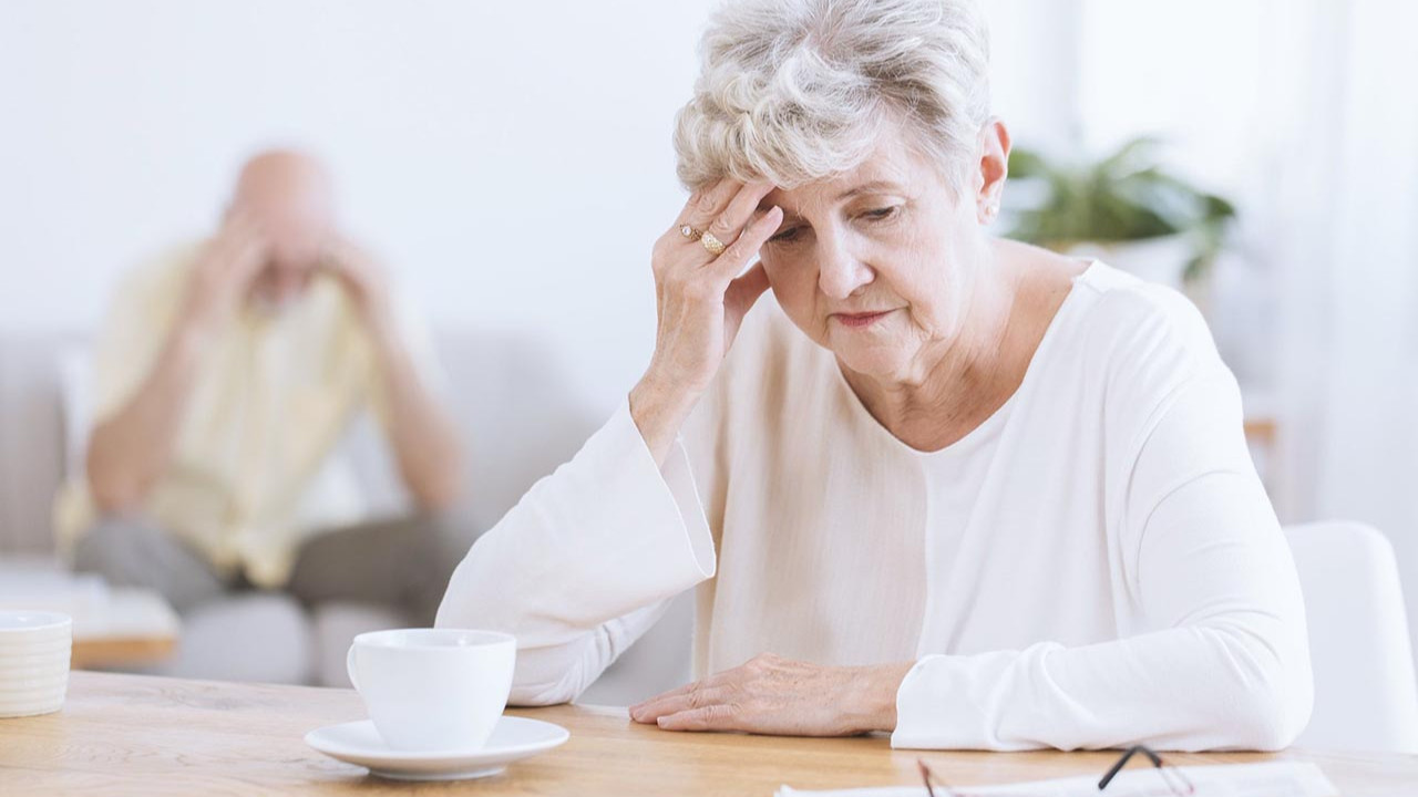 Kadınların Alzheimer'a daha yatkın olma nedeni açıklandı