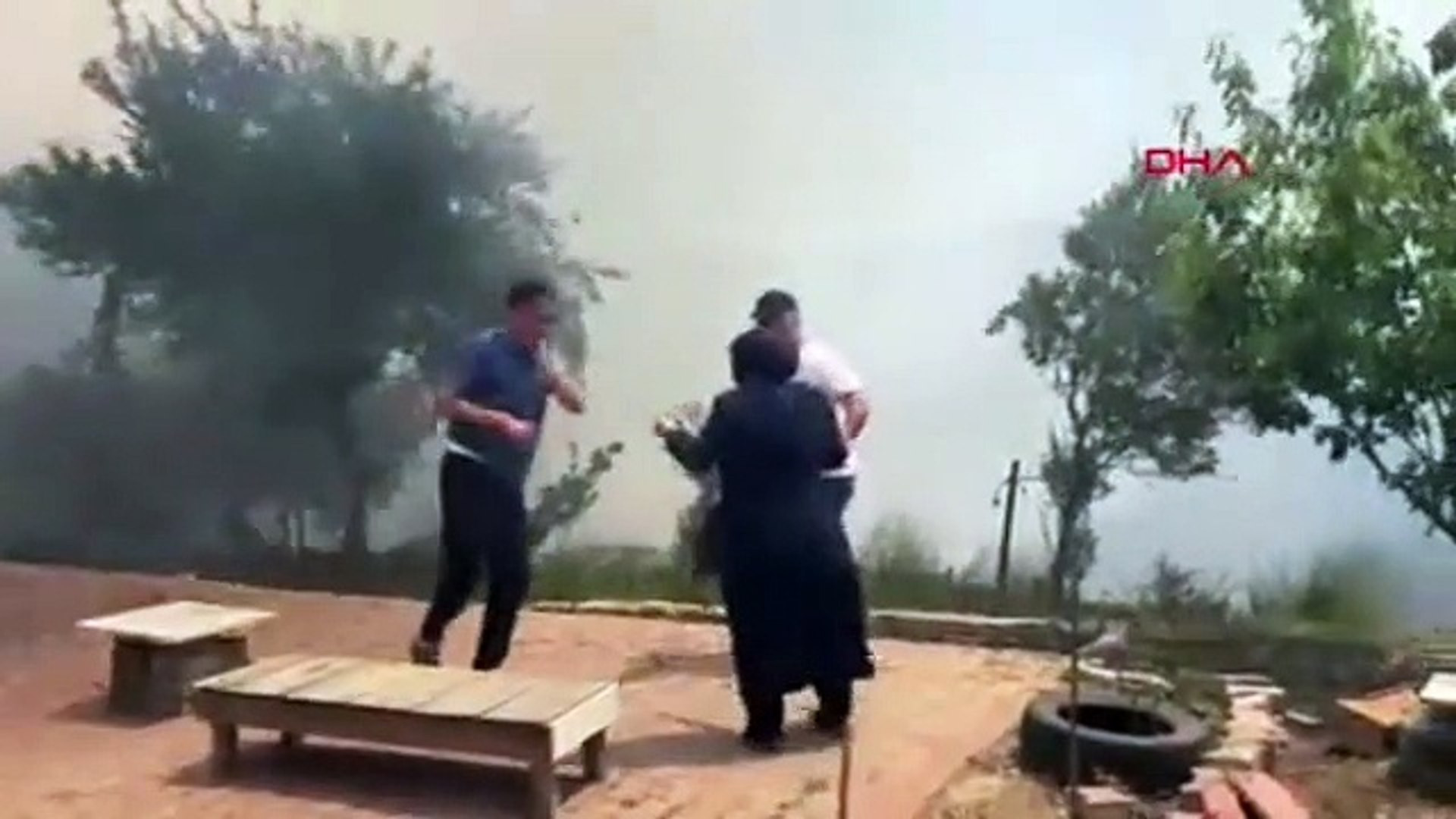 Beykoz'da ormanlık alanda yangın: Çok sayıda itfaiye sevk edildi