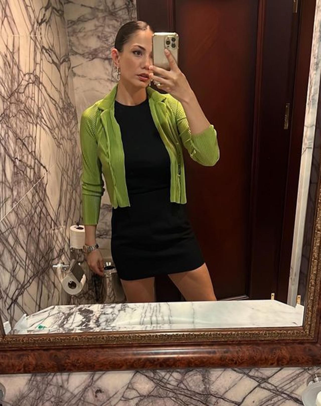 Demet Özdemir'in bikinili pozları olay oldu - Resim: 3