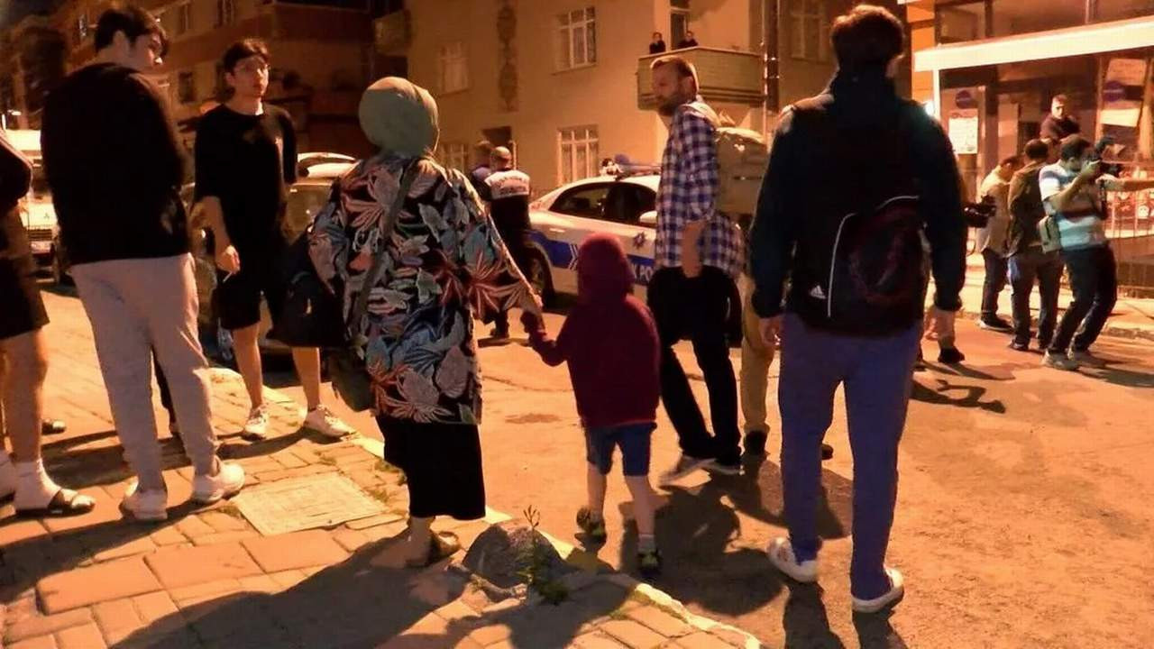 İstanbul'da Erdoğan'ın komşuları geceyi sokakta geçirdi