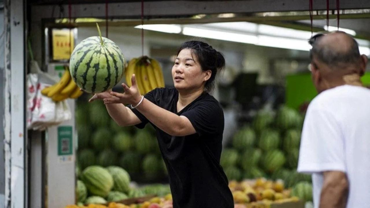 Şaka değil gerçek! Çin'de meyve-sebze karşılığında ev satışı başladı