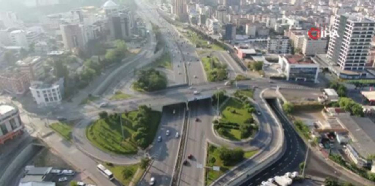 İstanbul'da Kurban Bayramı'nın ilk gününde yollar boş kaldı - Resim: 1