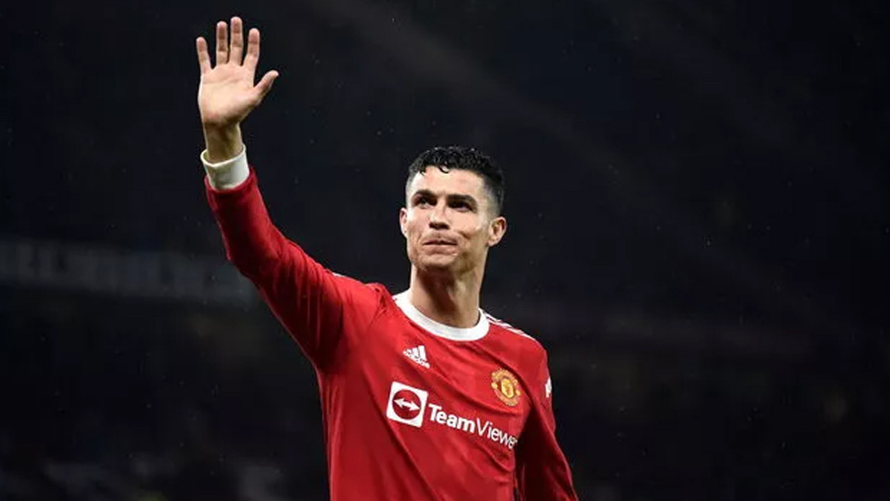 Teknik direktör açıkladı: Cristiano Ronaldo Manchester United'dan ayrılacak mı?