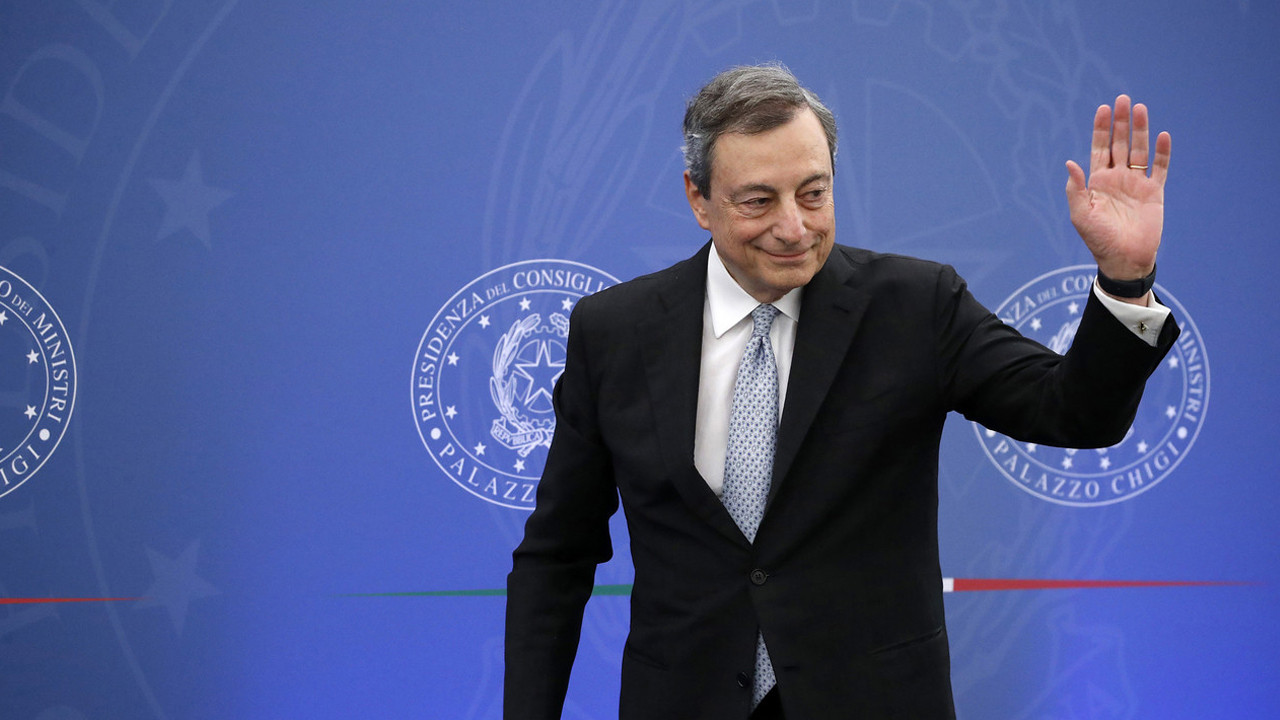 İtalya'da siyasi kriz: Başbakan Draghi istifasını açıkladı