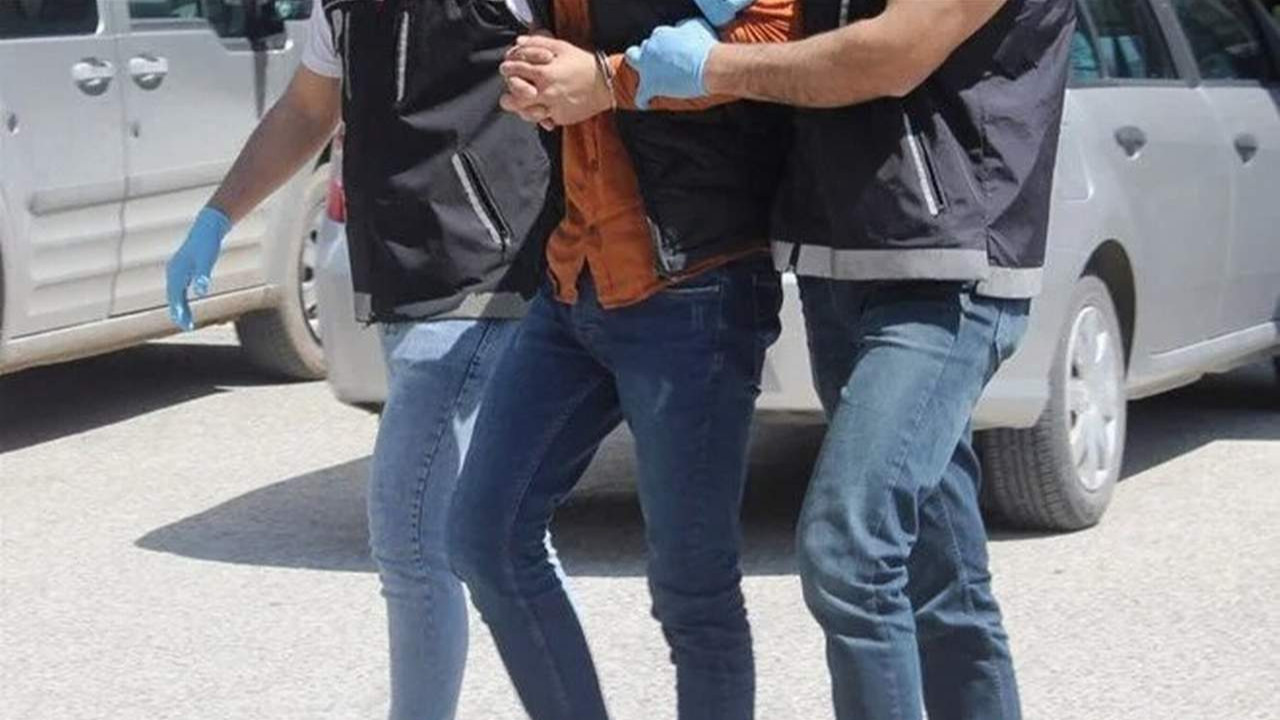 Savcı uyuşturucu baronu, polisler kurye çıktı