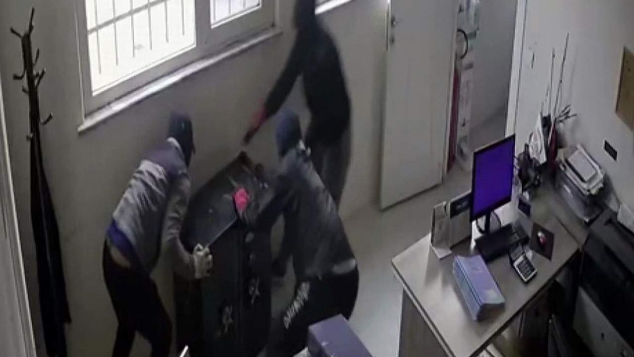 Esenyurt'ta milyonluk vurgun kamerada