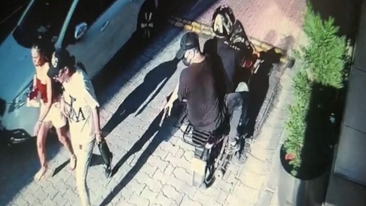 İstanbul'da motosikletli saldırganlar kamerada! 2 sevgiliye ateş açtılar