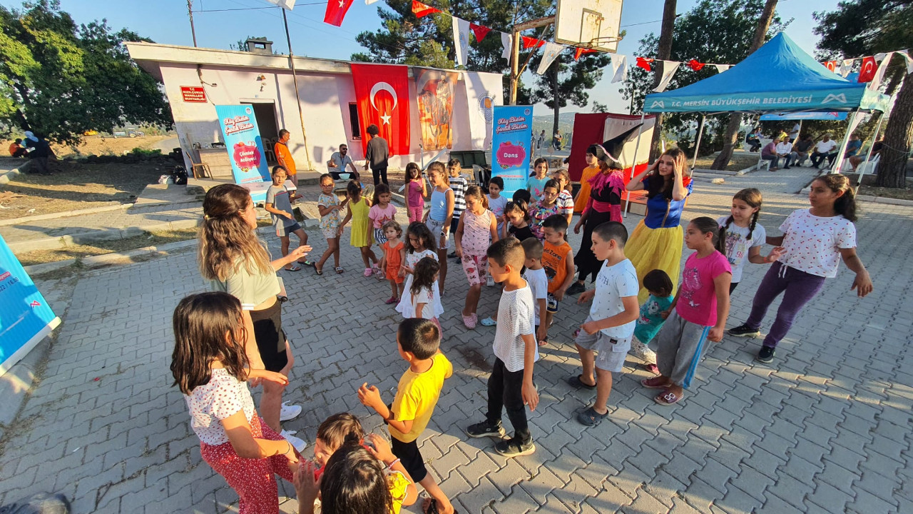 Mersin Büyükşehir'in Köy Bizim Şenlik Bizim etkinlikleri sürüyor
