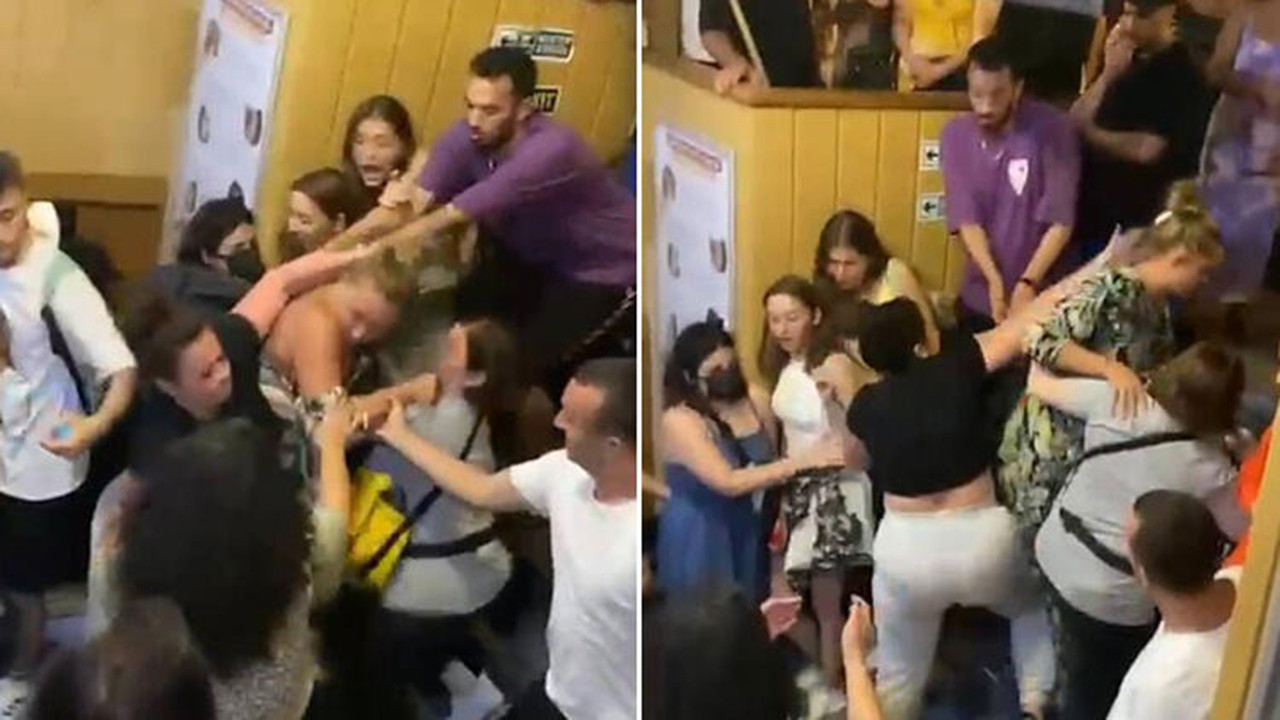 Adalar vapurunda kadın turistler birbirine girdi