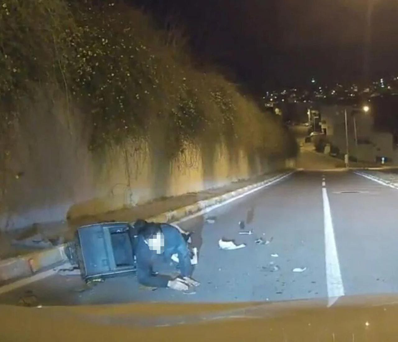 Akılalmaz olay! Hırsız sandığı motosikletliye aracıyla böyle çarptı - Resim: 2