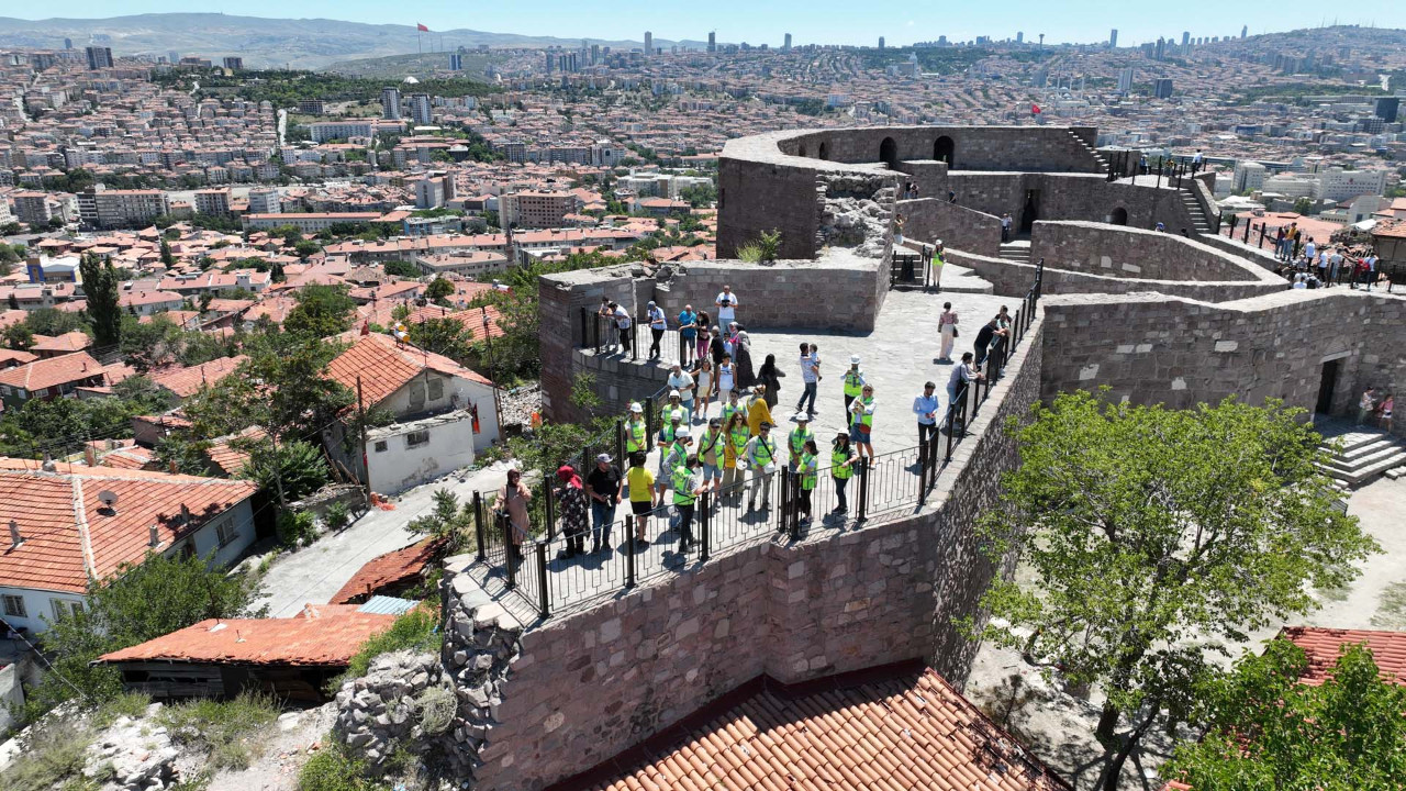 ABB Başkentlileri tarihi yolculuğa çıkarıyor: Ankara Miras Şantiye Gezileri başladı